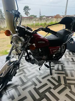 Suzuki GSX 125 2007 Red