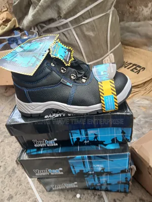 Quality Vaultex Safety Boot