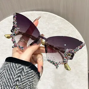 Fashion Black Sunglasses for Women