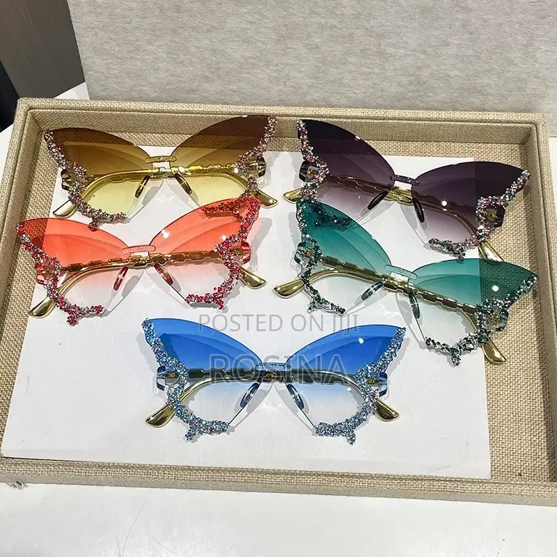 Fashion Black Sunglasses for Women