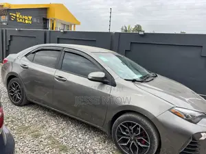 Toyota Corolla 2016 Gray
