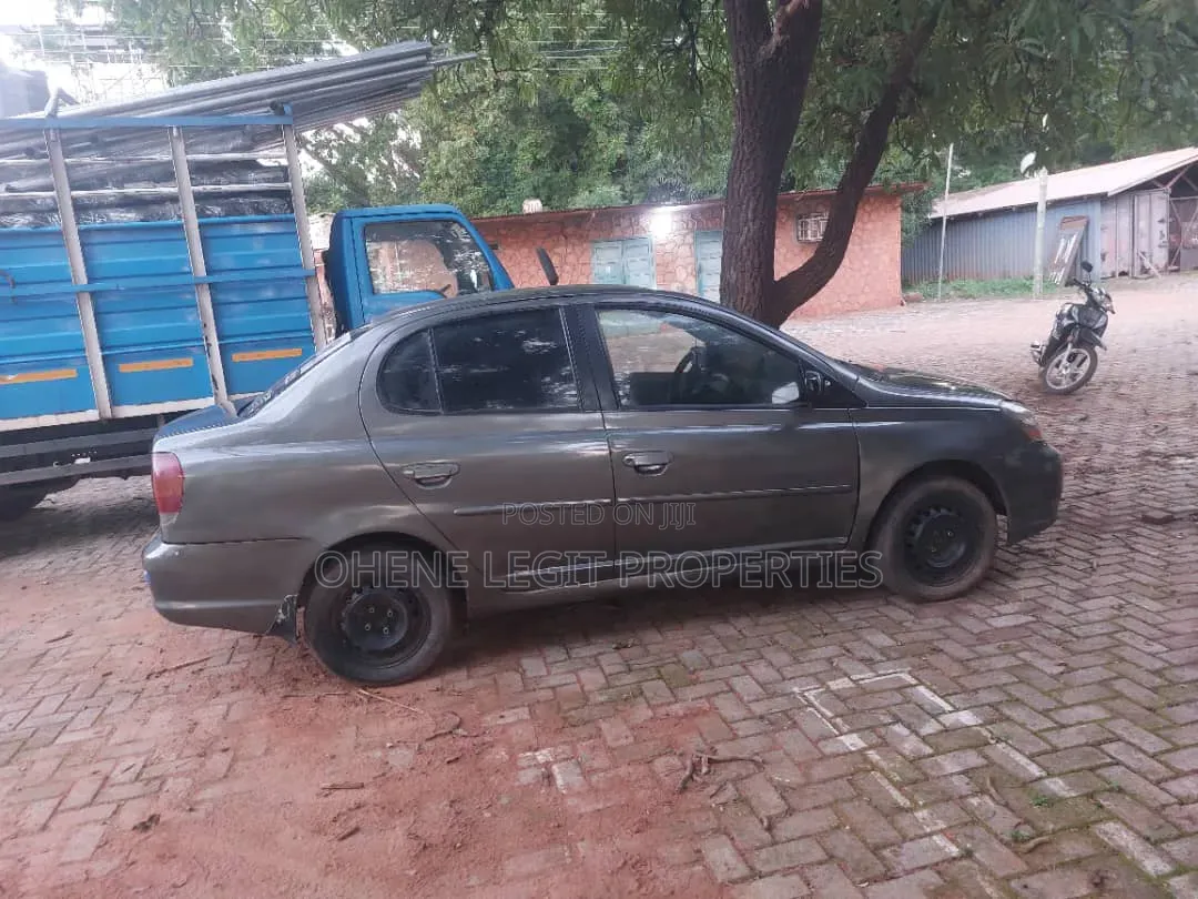 Toyota Echo 2007 Gray