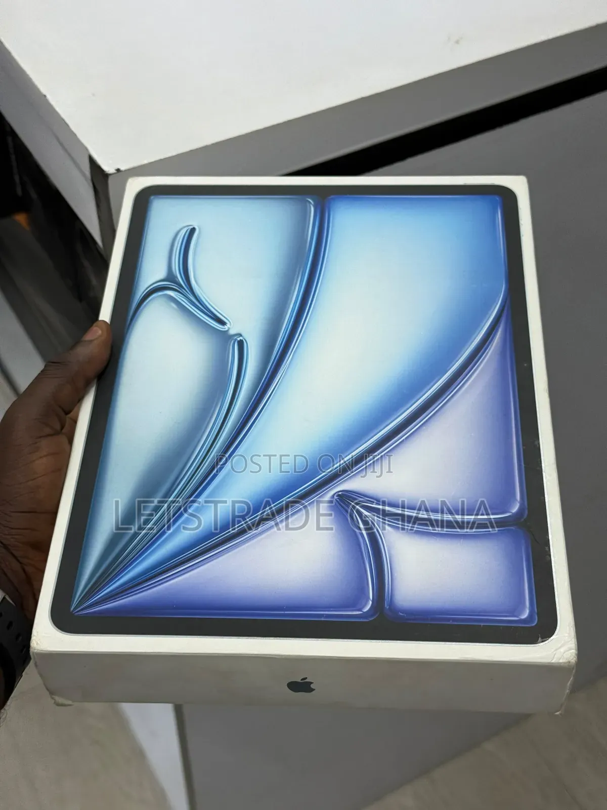 New Apple iPad Air 11 (2026) 128 GB Blue