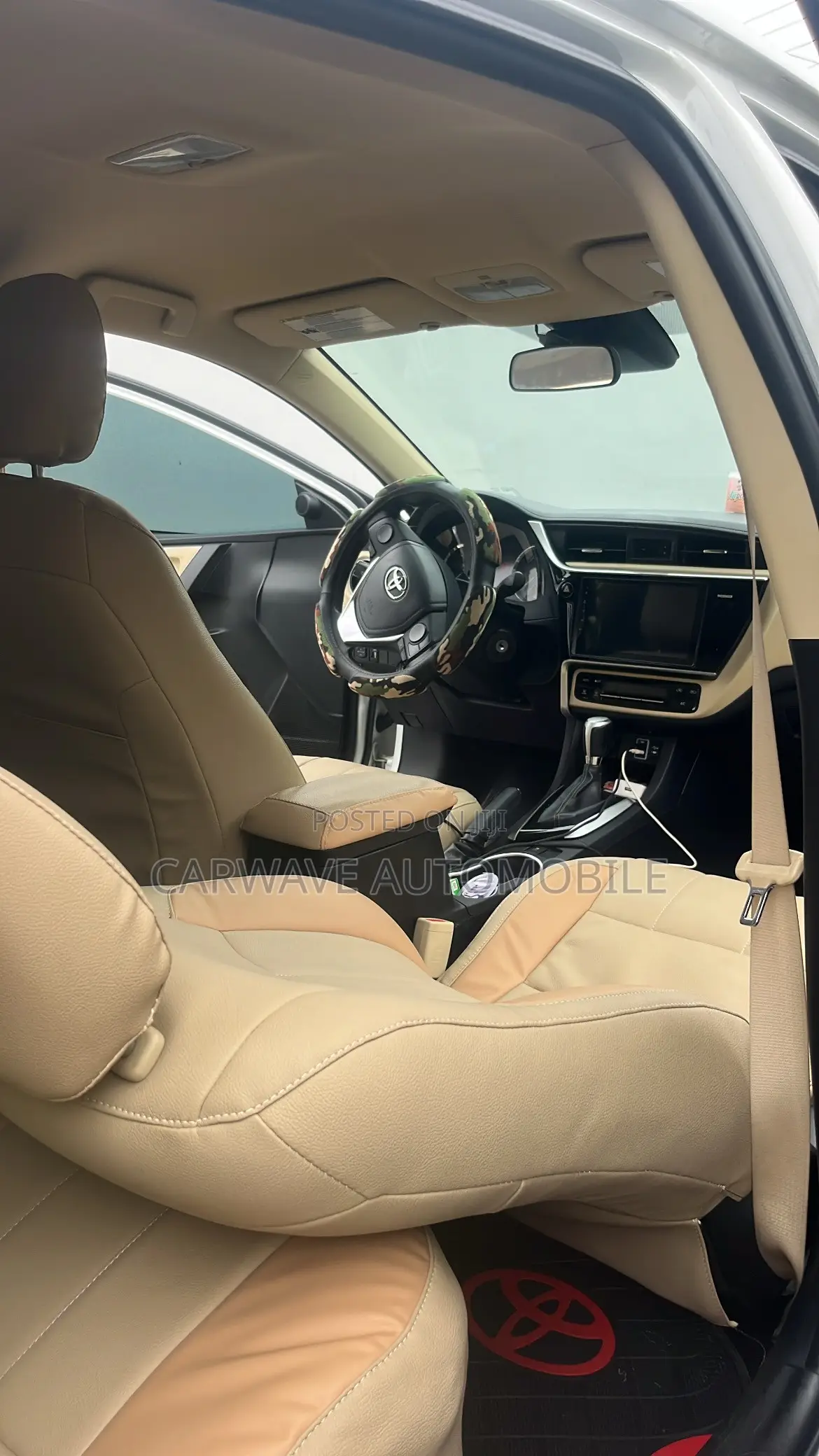 Toyota Corolla LE 4dr Sedan (1.8L 4cyl CVT) 2017 White