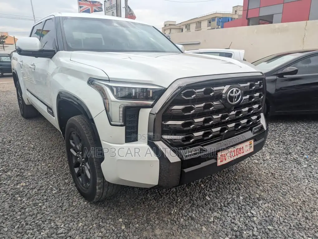 Toyota Tundra Platinum CrewMax 6.5' Bed 2023 White