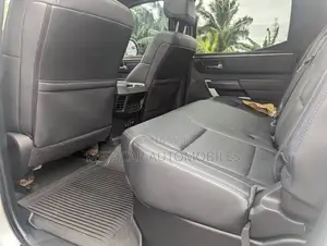 Toyota Tundra Platinum CrewMax 6.5' Bed 2023 White