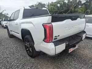 Toyota Tundra Platinum CrewMax 6.5' Bed 2023 White
