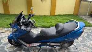 Suzuki 2020 Blue