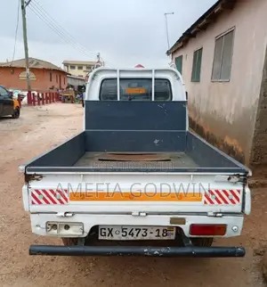 Daewoo Labo (Gas and Long Bucket)