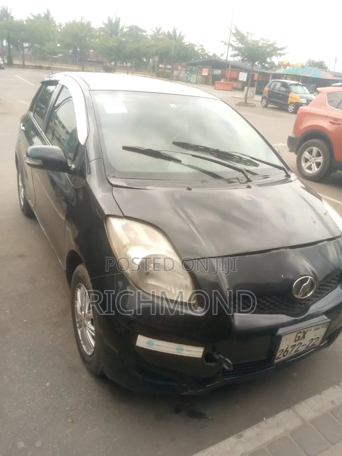 Toyota Vitz 1.3 AWD 3dr 2010 Black