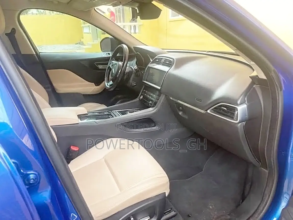 Jaguar F-Pace 2019 Gray