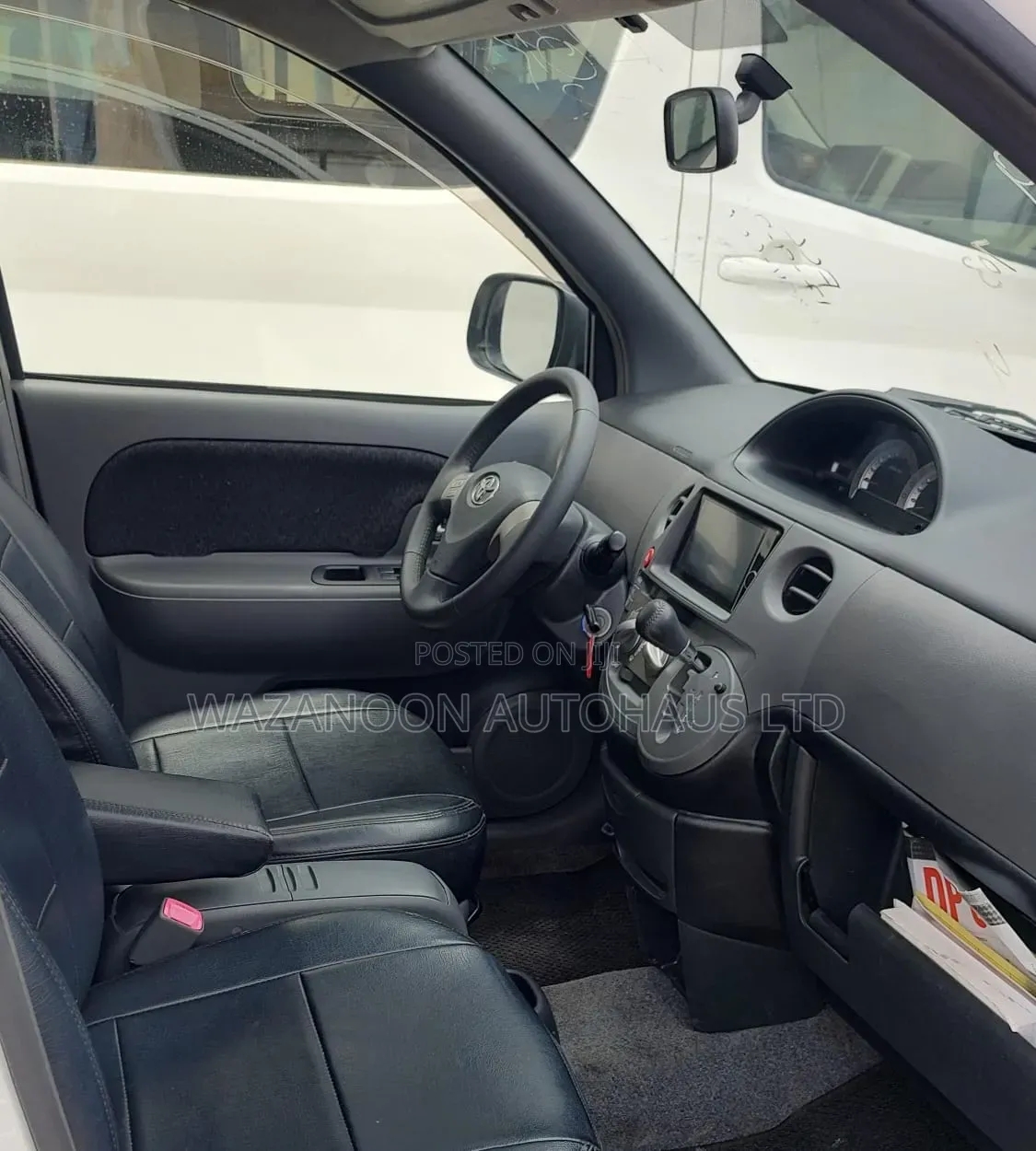 Toyota Sienta 1.5 FWD 2014 White