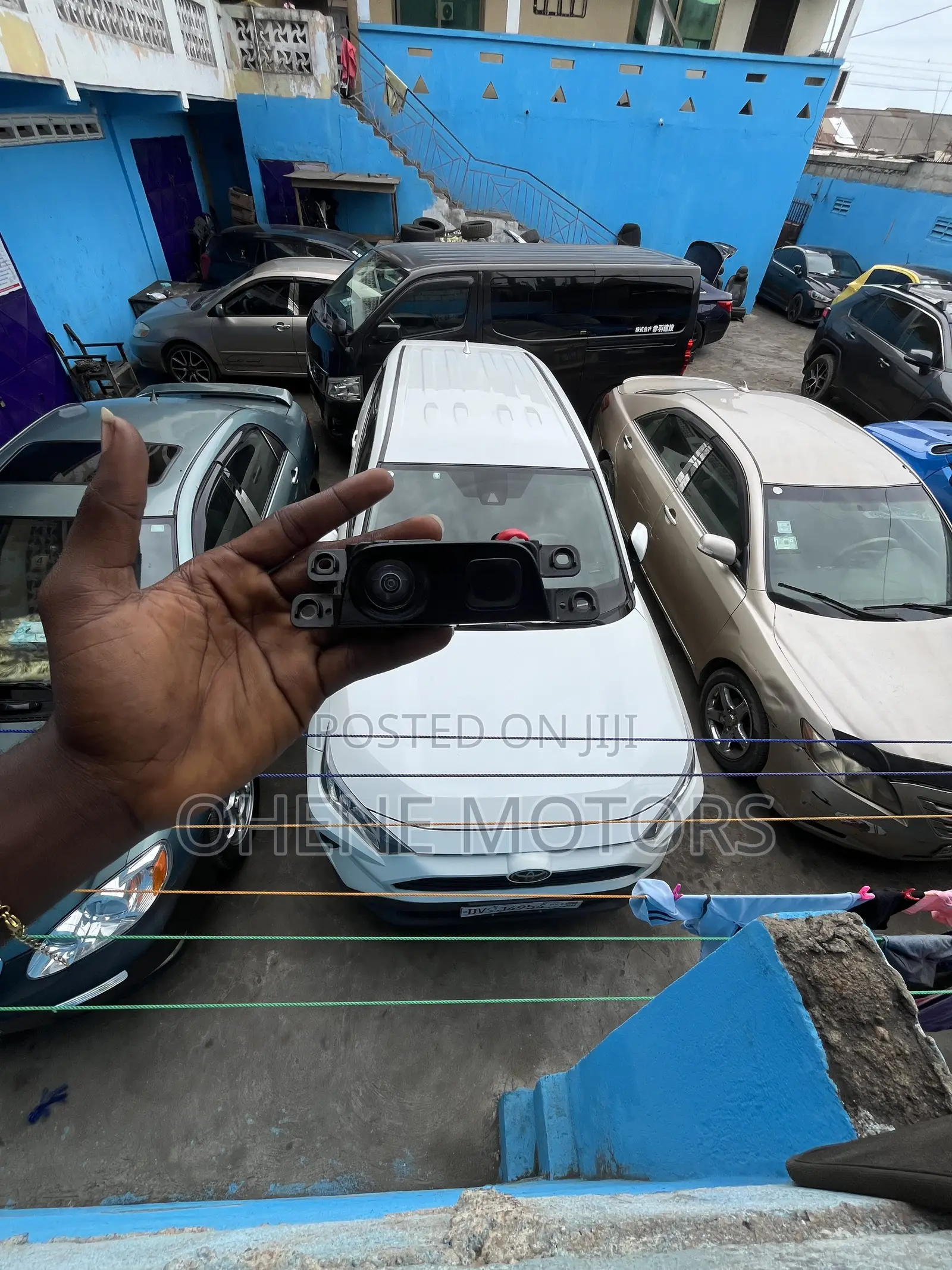 Hyundai Elantra 2023-2026 Reverse Camera Available