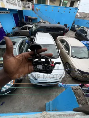 Hyundai Elantra 2023-2026 Reverse Camera Available