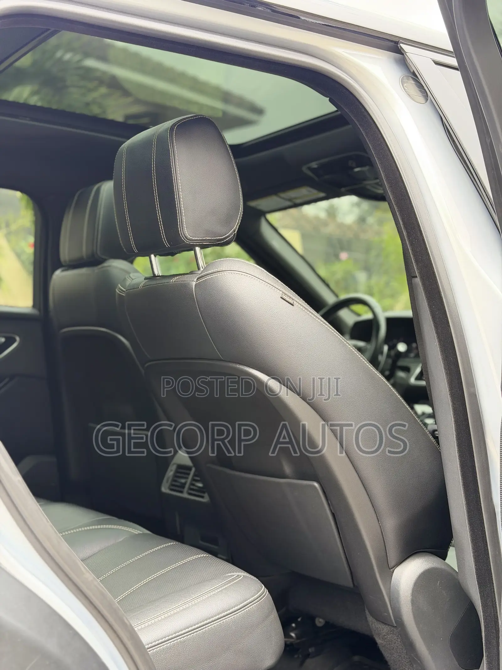 Land Rover Range Rover Velar R-Dynamic S 2021 Gray