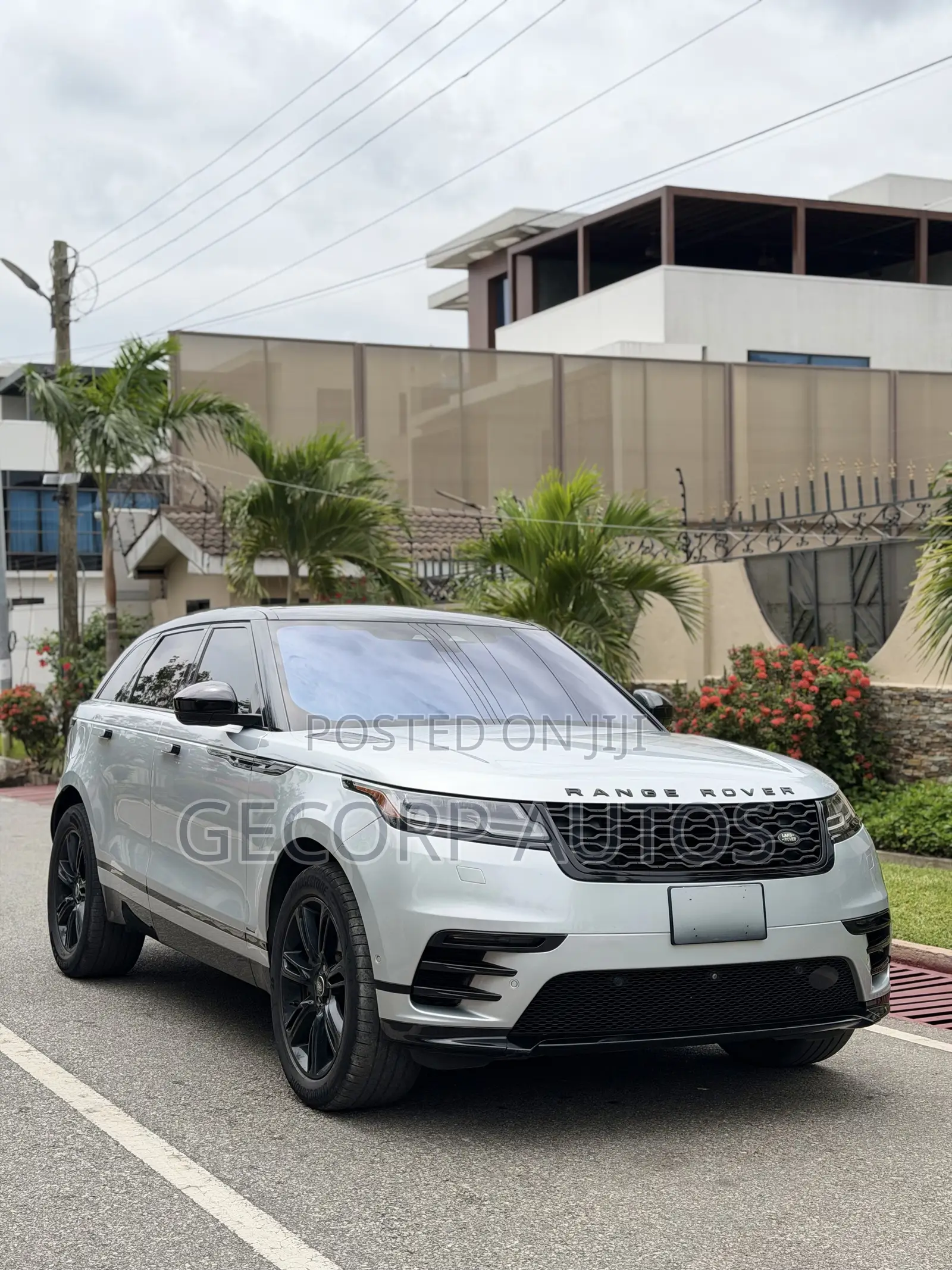 Land Rover Range Rover Velar R-Dynamic S 2021 Gray