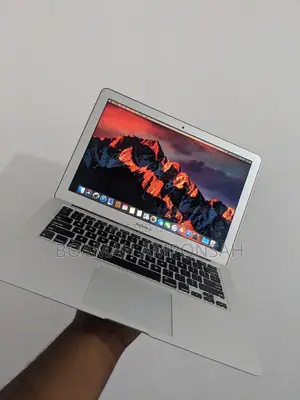 Laptop Apple MacBook Air 2015 8GB Intel SSD 128GB