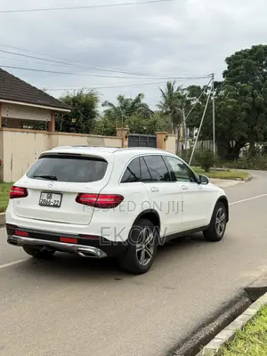 Mercedes-Benz GLC-Class 2017 White