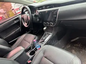 Toyota Corolla LE Plus 4dr Sedan (1.8L 4cyl CVT) 2016 Red