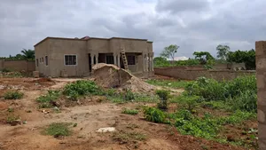 3bdrm House in Akom Kumasi for sale