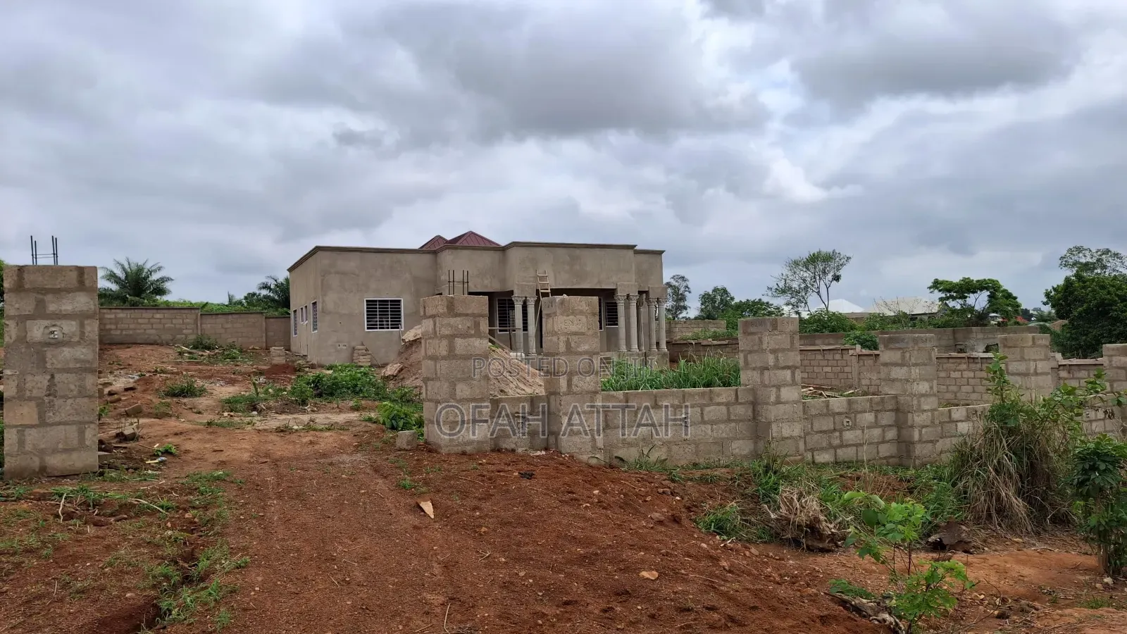 3bdrm House in Akom Kumasi for sale