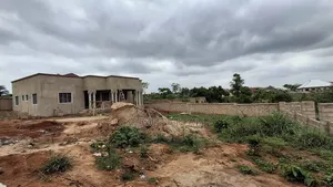 3bdrm House in Akom Kumasi for sale