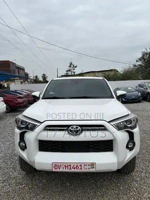 Toyota 4-Runner 2021 White