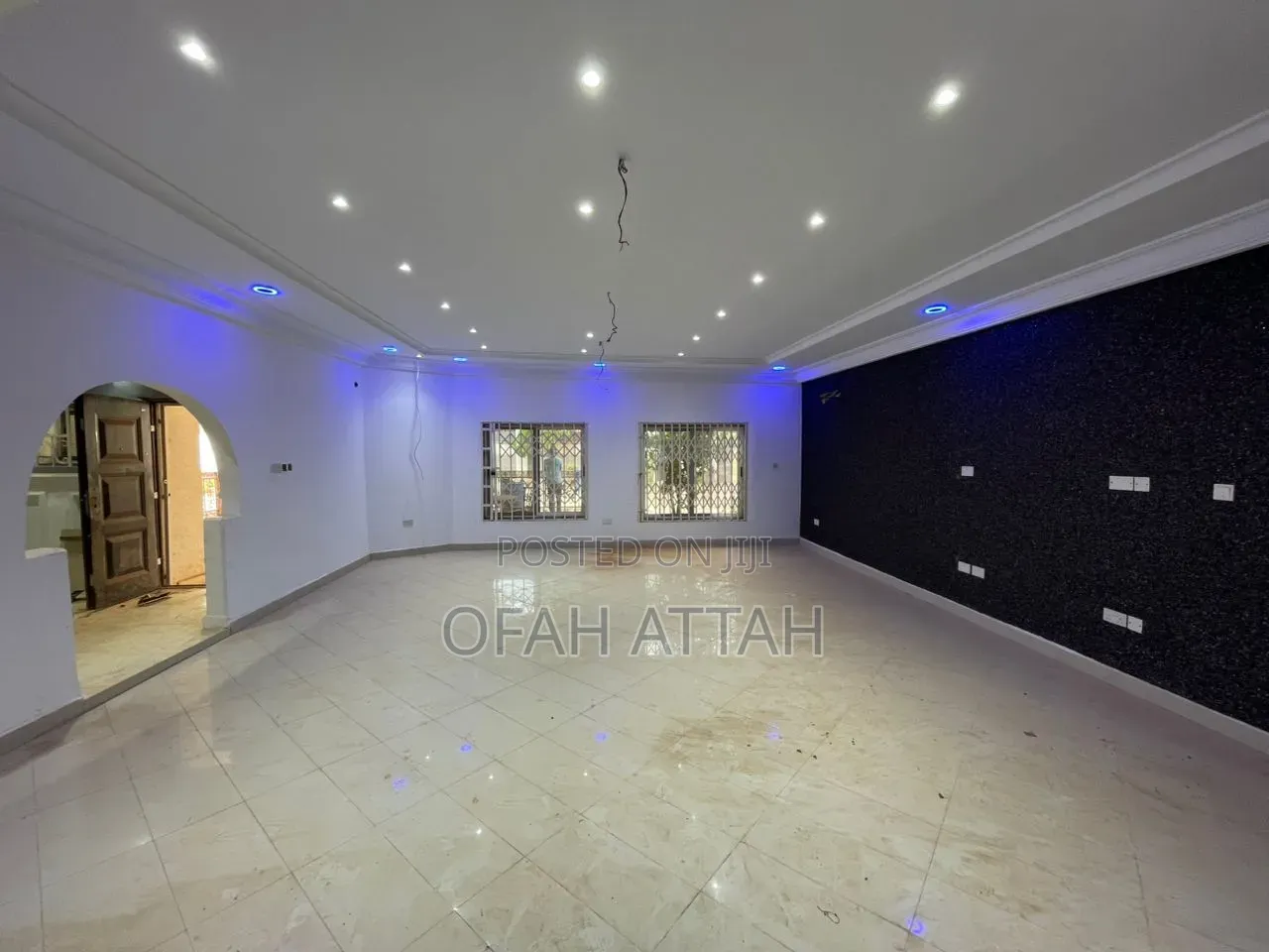 6bdrm House in Trede, Kumasi Metropolitan for sale