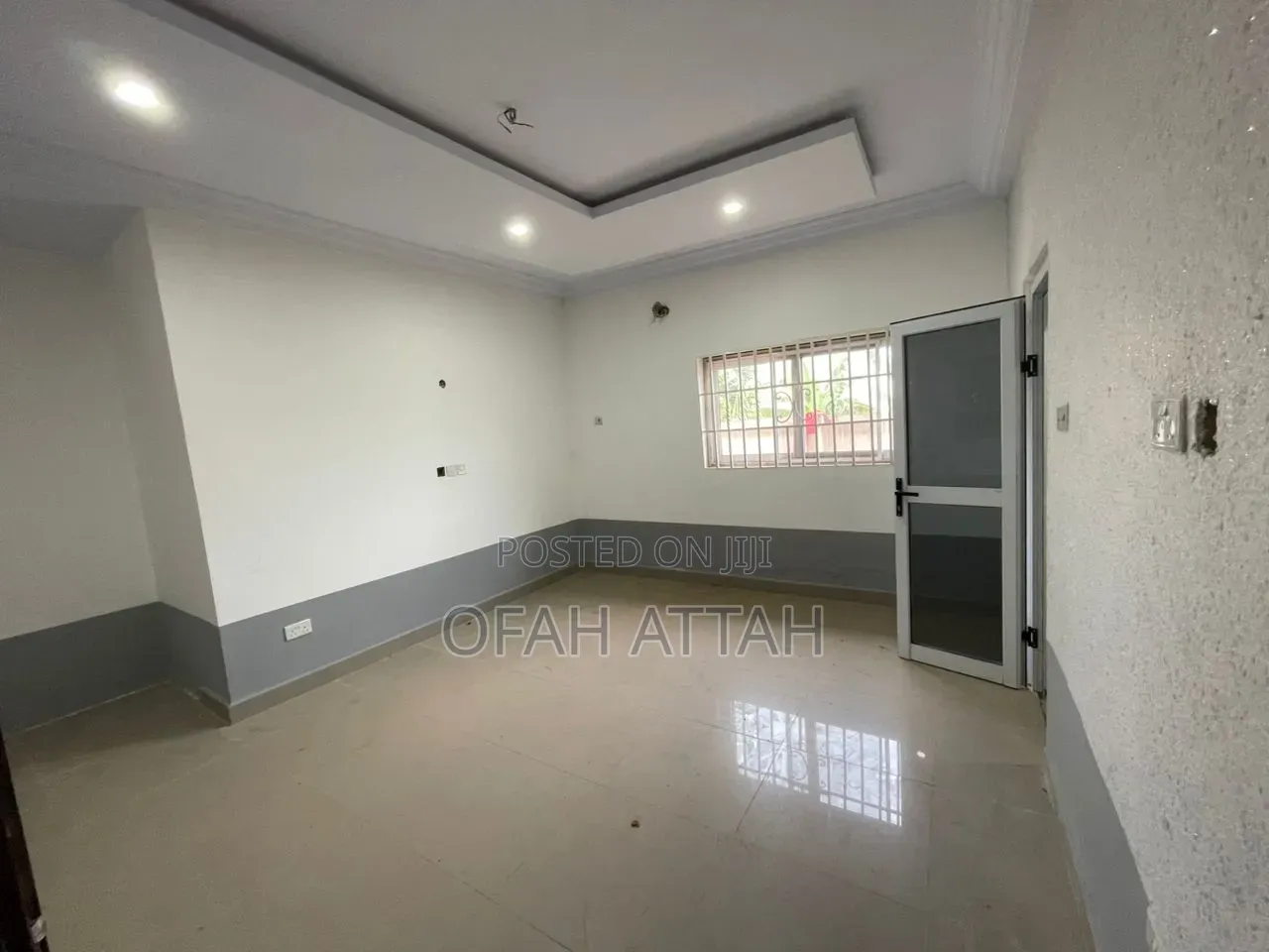 6bdrm House in Trede, Kumasi Metropolitan for sale