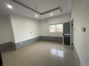 6bdrm House in Trede, Kumasi Metropolitan for sale