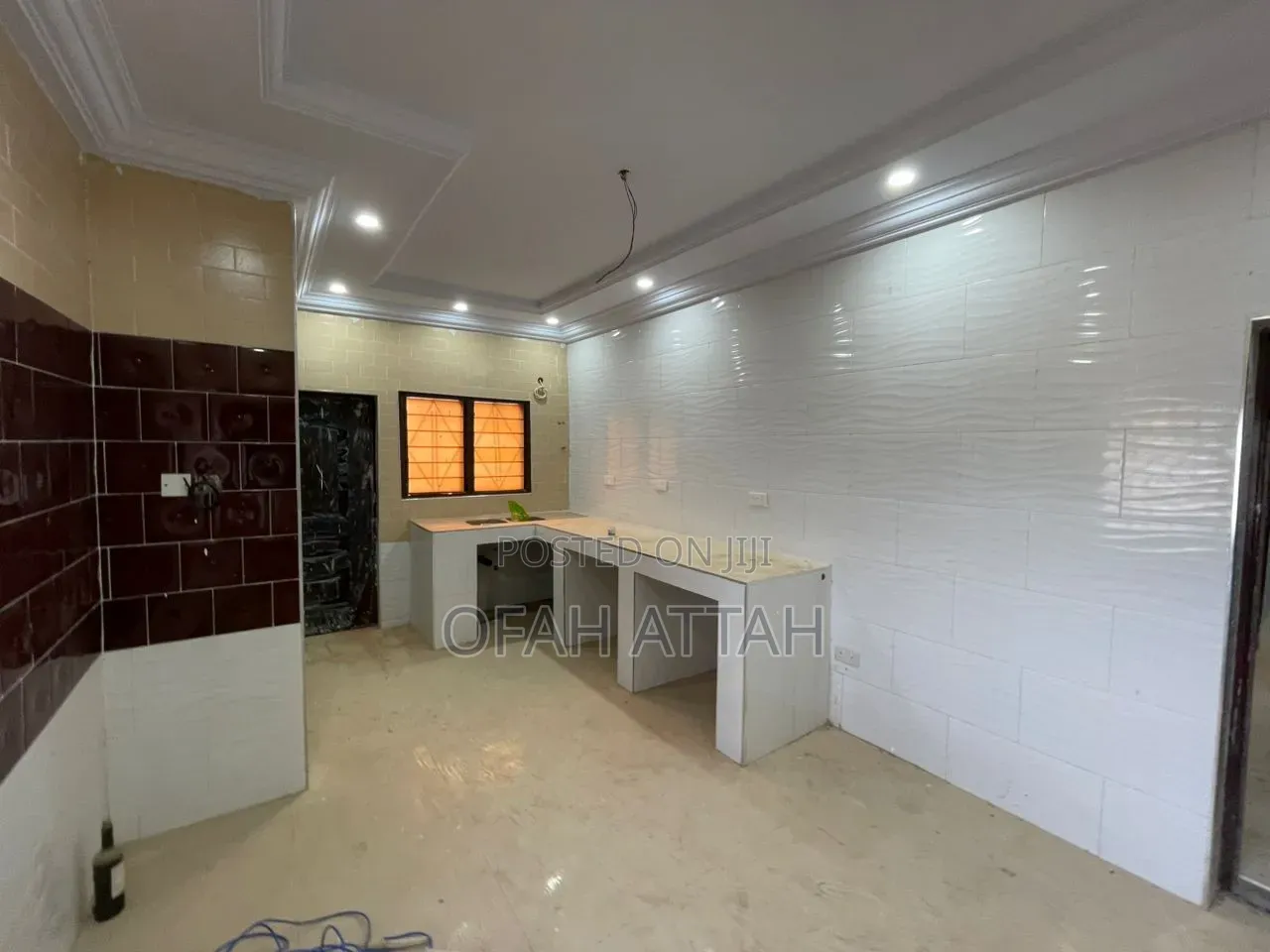 6bdrm House in Trede, Kumasi Metropolitan for sale
