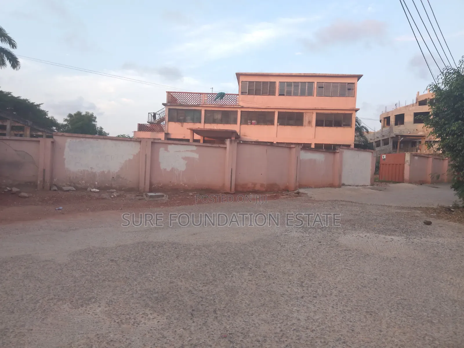 14bdrm House in Dansoman for sale