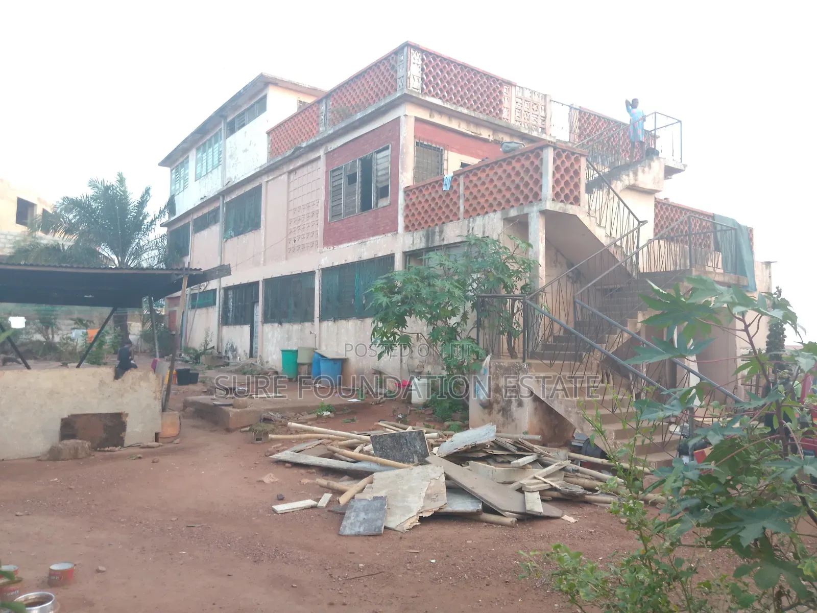 14bdrm House in Dansoman for sale