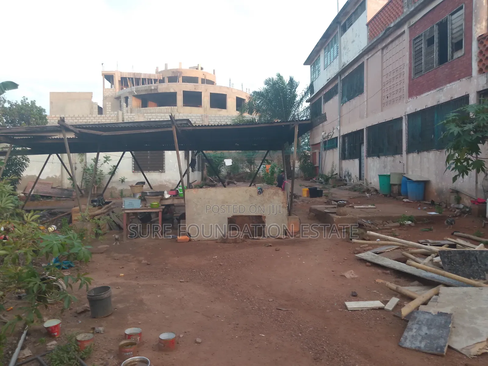 14bdrm House in Dansoman for sale