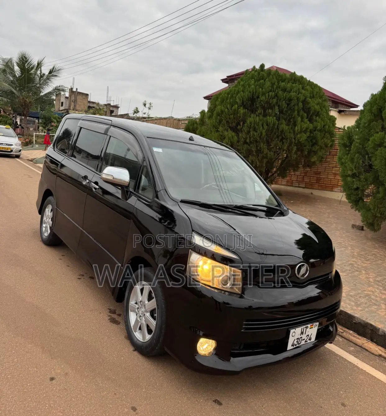 Toyota Voxy 2014 Black