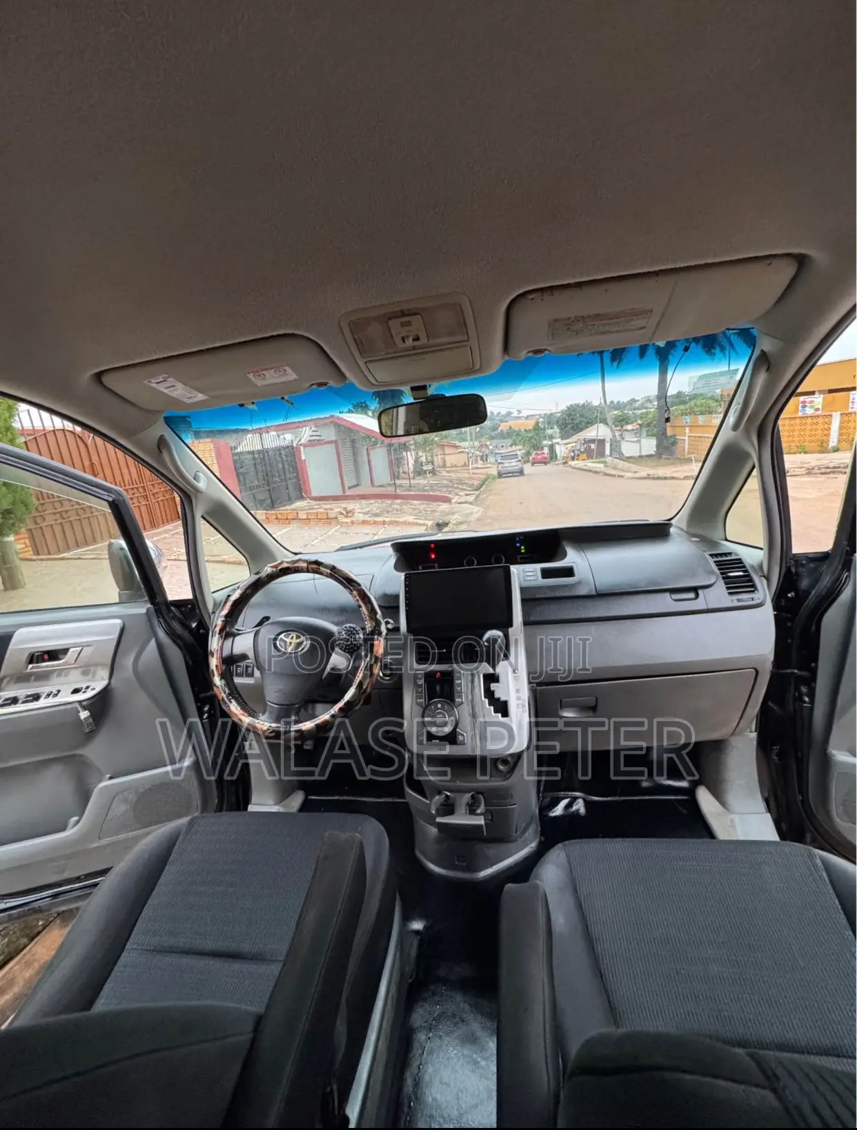 Toyota Voxy 2014 Black