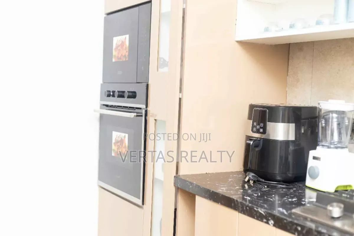 2-Bedroom Apartment, Madina. Short Let/Short Hours