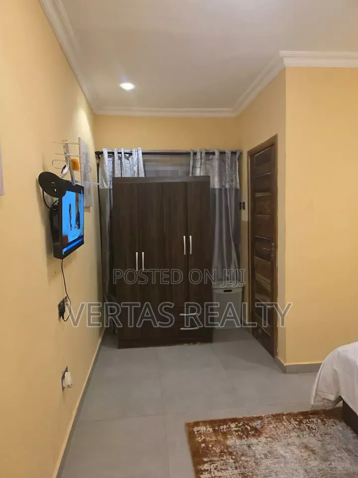 2-Bedroom Apartment, Madina. Short Let/Short Hours