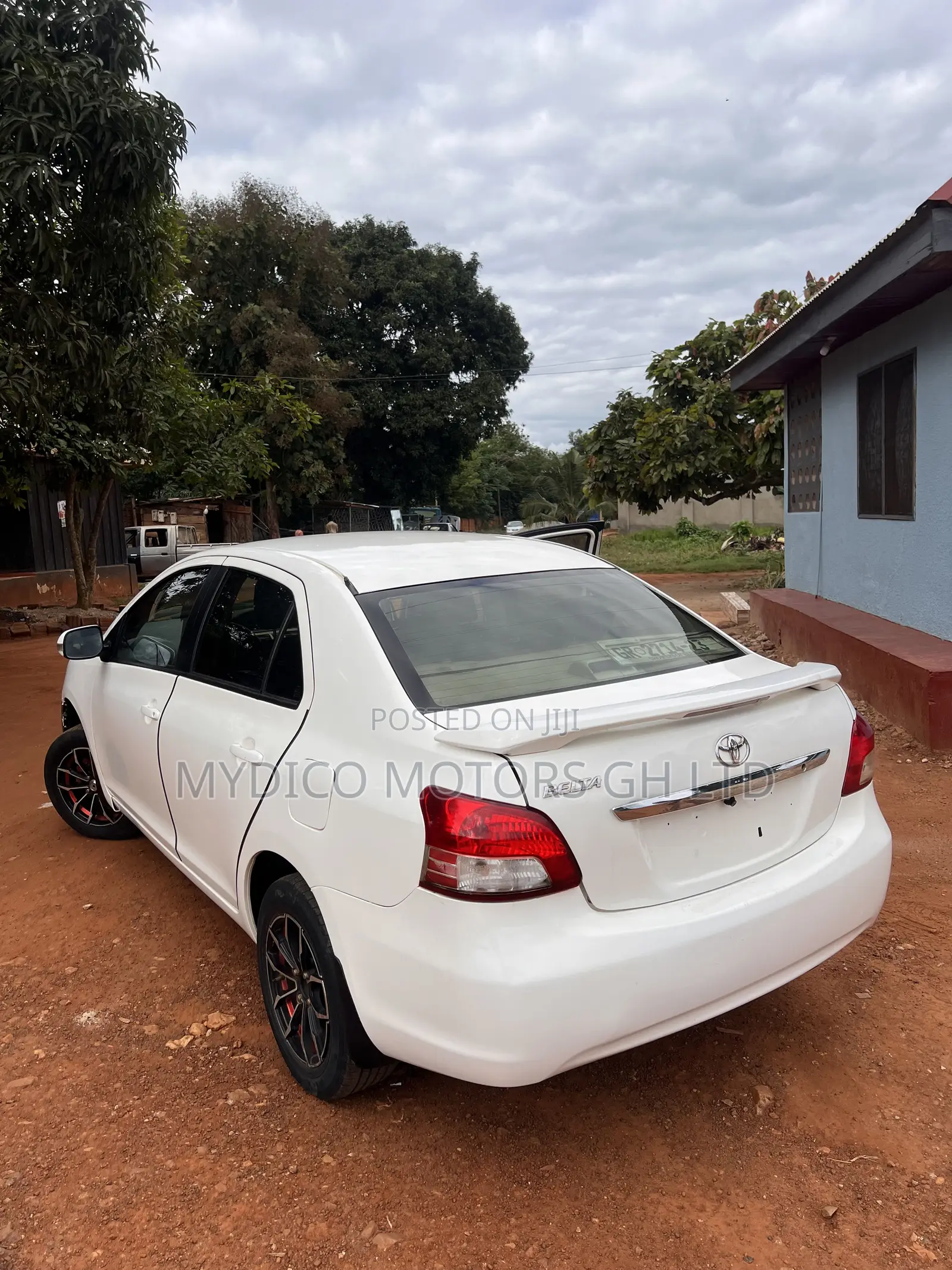 Toyota Belta 2010 White
