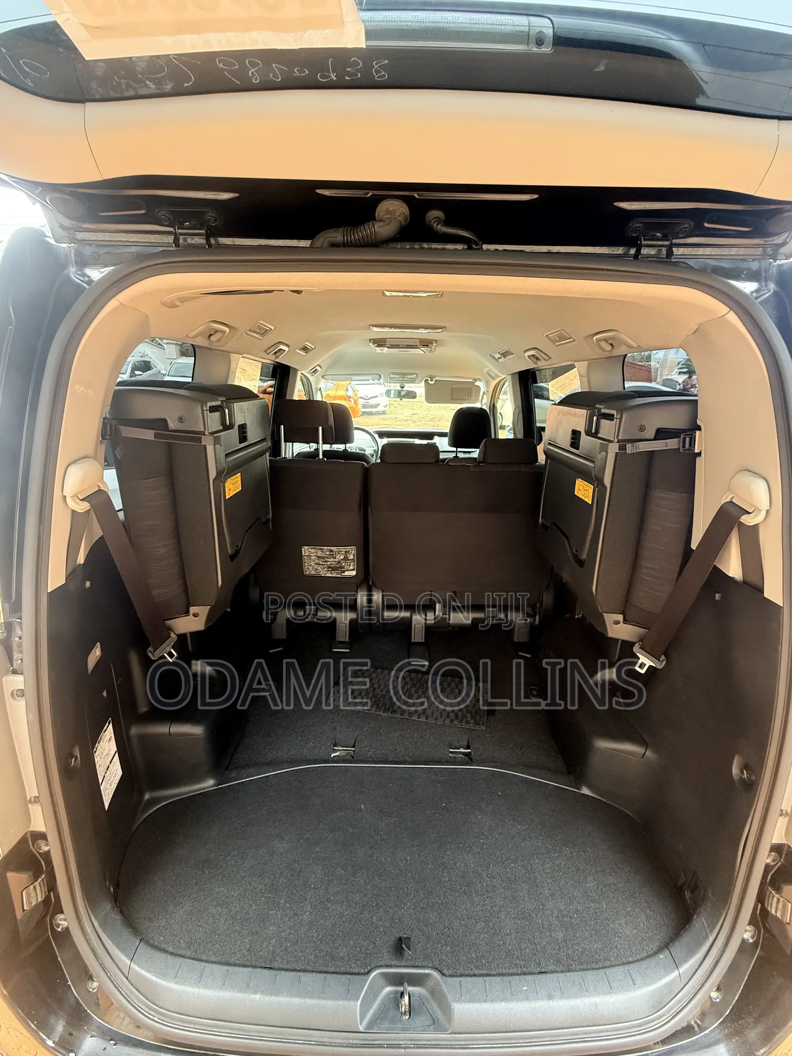 Toyota Voxy ZS Kirameki III 2WD 8-Seater 2012 Black