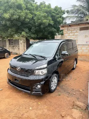 Toyota Voxy ZS Kirameki III 2WD 8-Seater 2012 Black