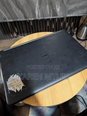 Laptop Dell Latitude 5550 8GB Intel Core i7 SSD 320GB