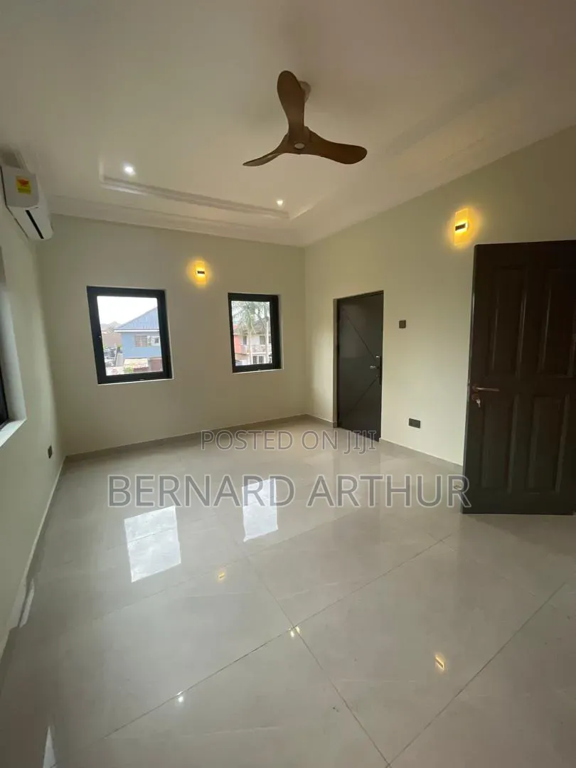 4bdrm Duplex in Bernard Agency, School Park Area for rent