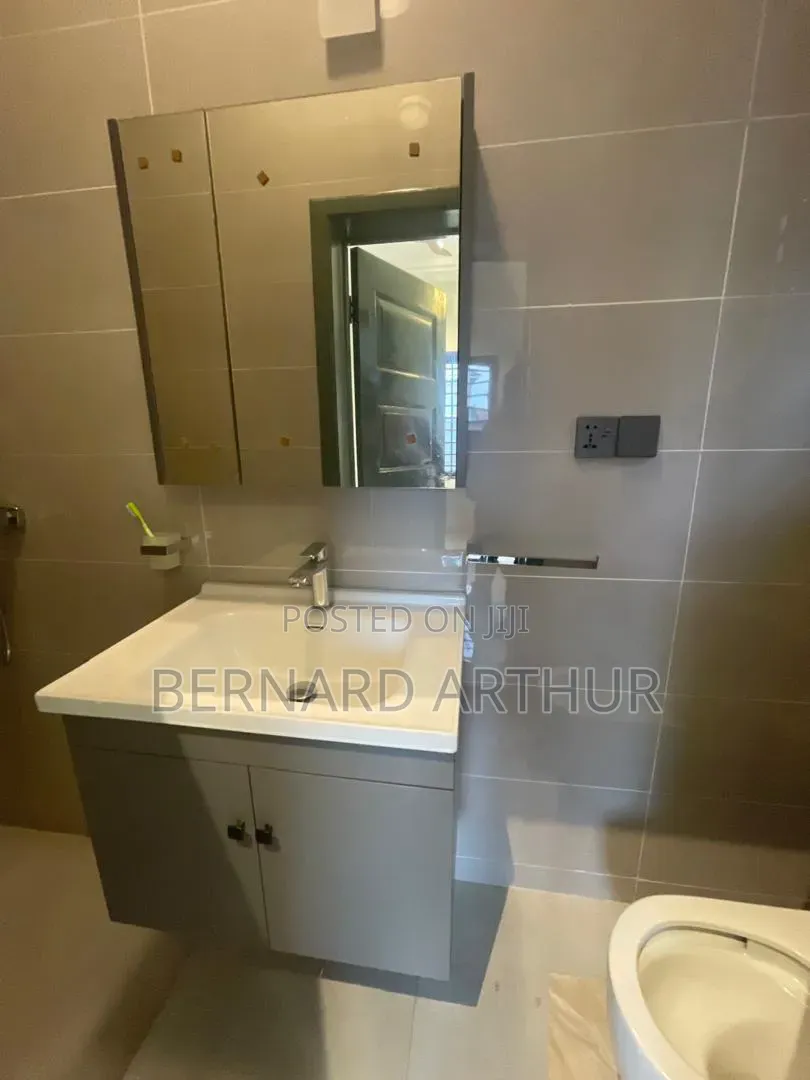 4bdrm Duplex in Bernard Agency, School Park Area for rent