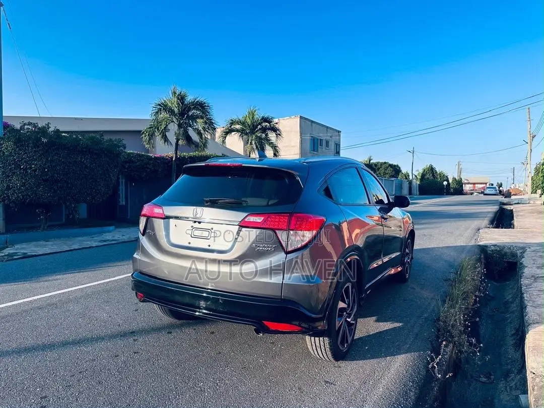 Honda HR-V Sport AWD 2019 Gray