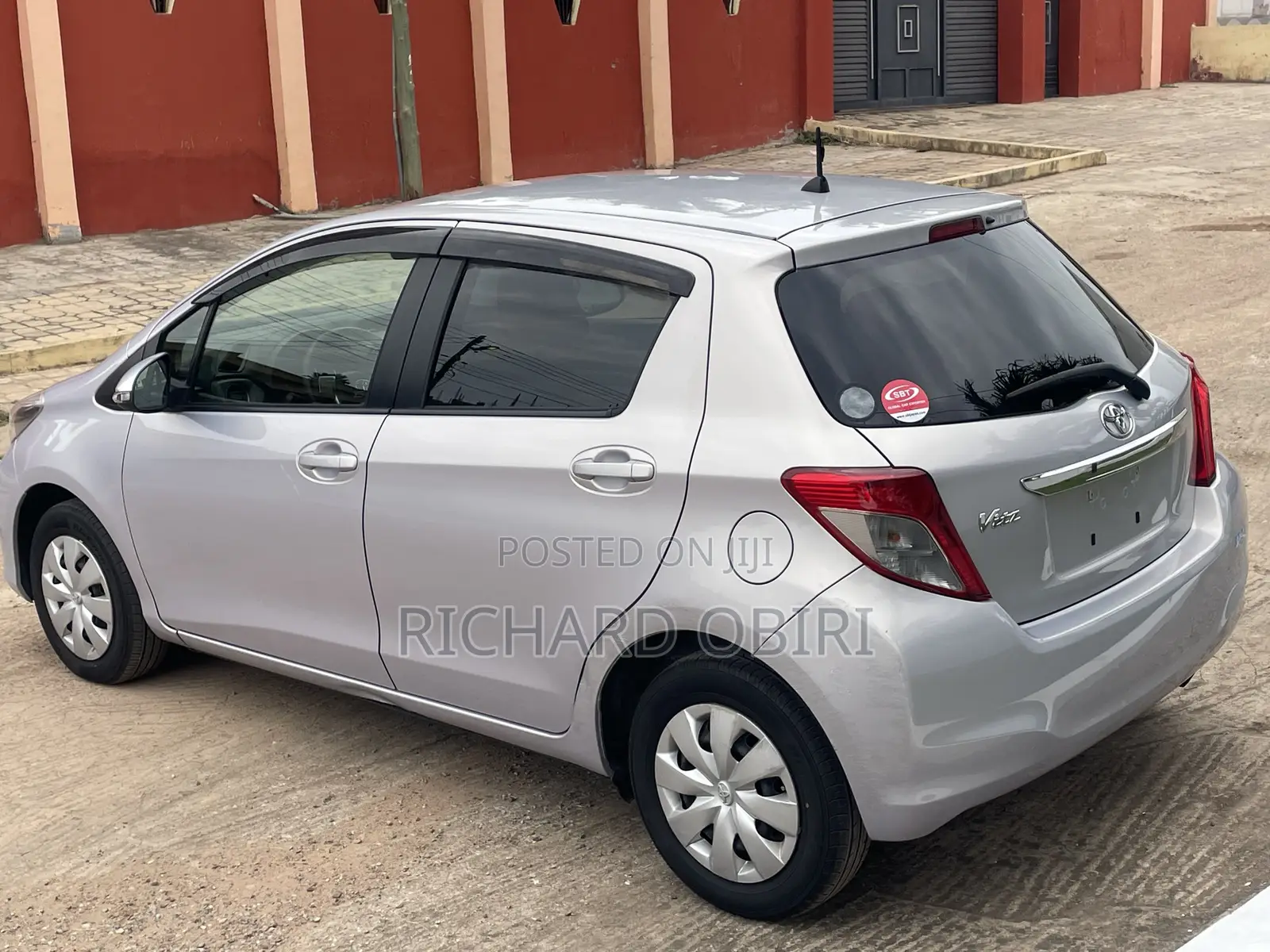 Toyota Vitz 1.3 FWD 3dr 2013 Silver