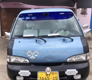 Hyundai H-100 2004 Blue