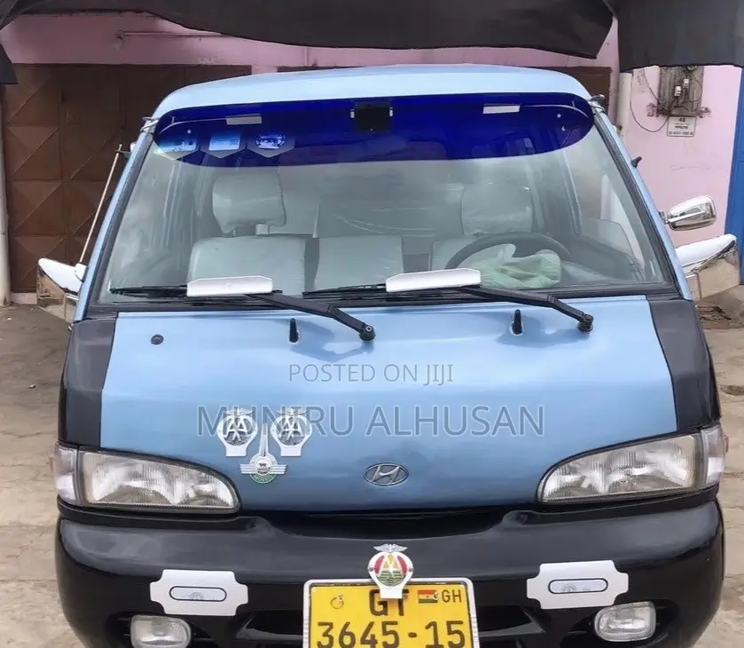 Hyundai H-100 2004 Blue