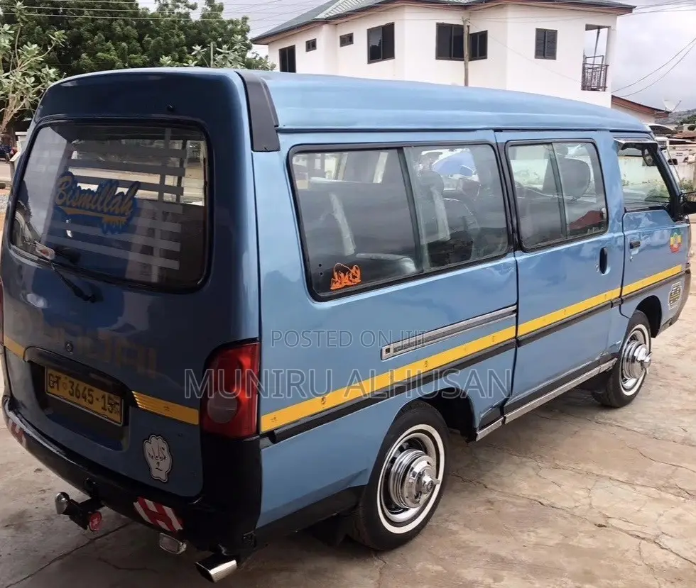 Hyundai H-100 2004 Blue