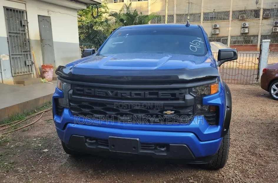 Chevrolet Silverado 2500 2023 Blue